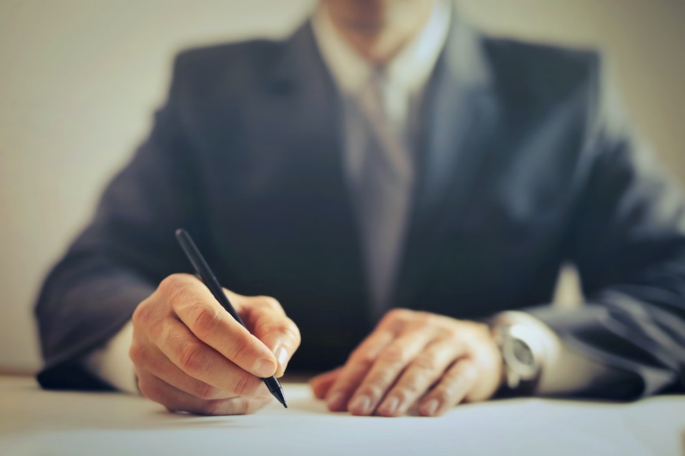Notariusz - sporządzanie aktów notarialnych, umów, testamentów i pełnomocnictw